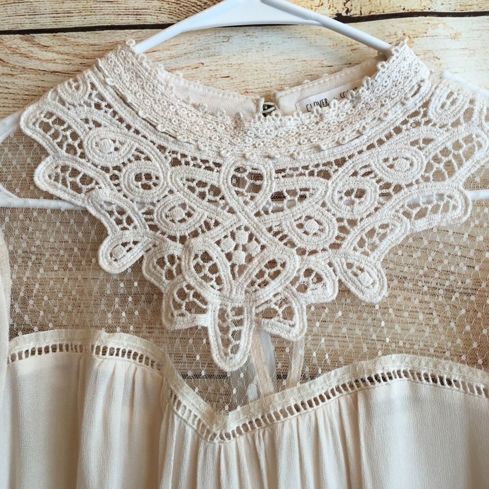 CLOVER + SCOUT LACE DETAIL TOP IN CREAM - Picture 4 of 9